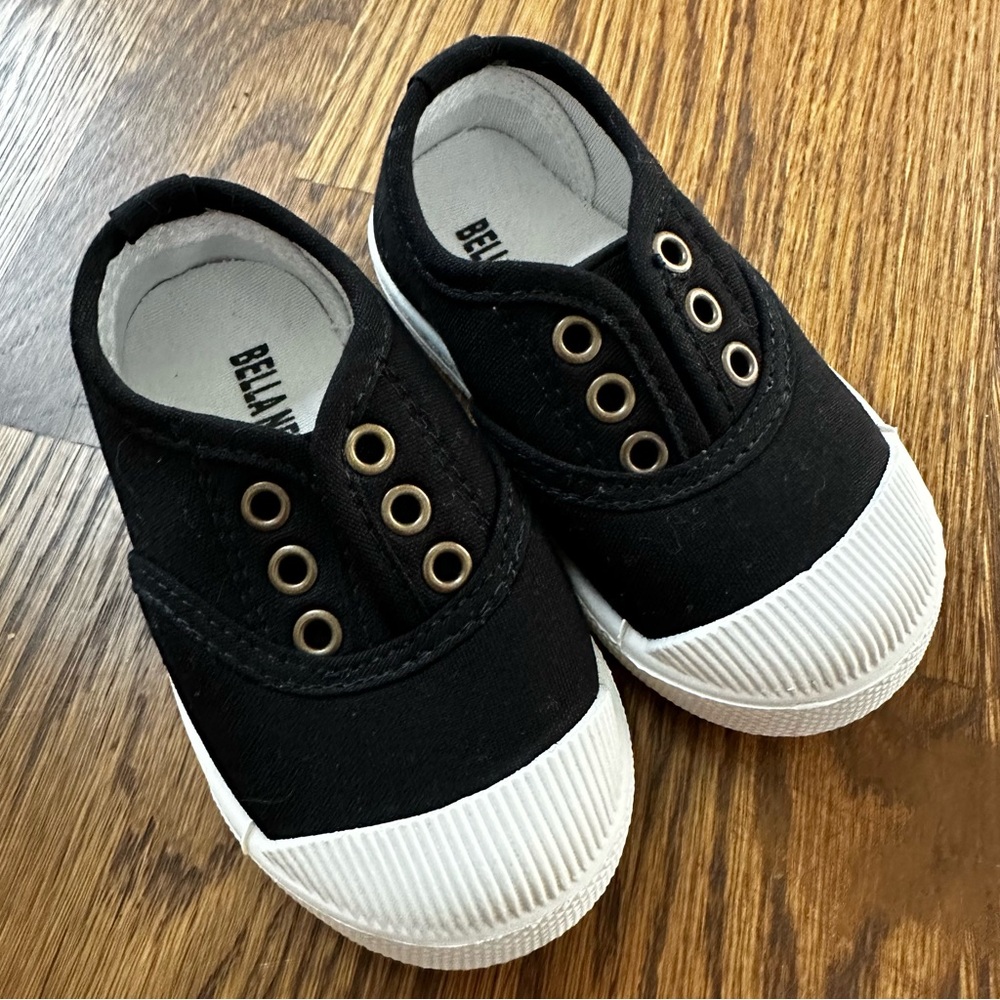 Bella Newman black canvas slip on sneakers, size 21